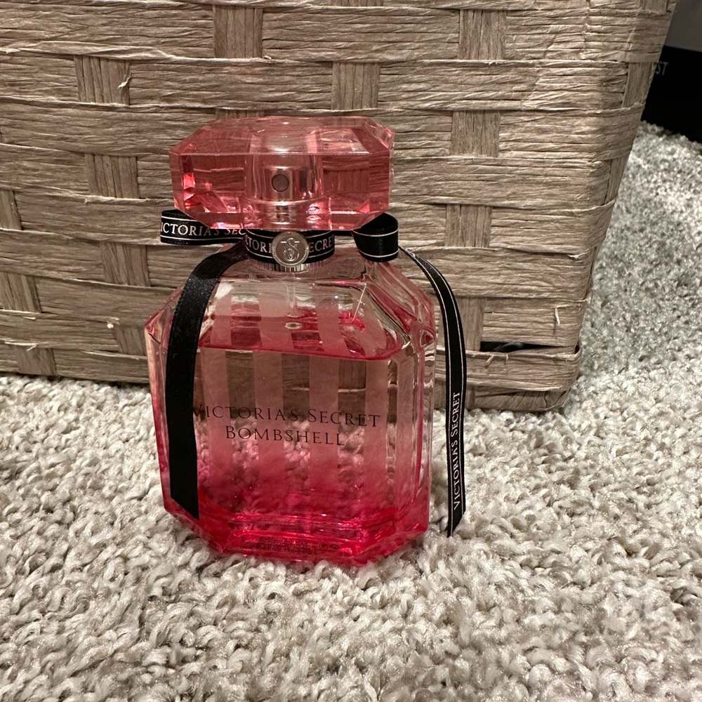 Victoria’s Secret Bombshell